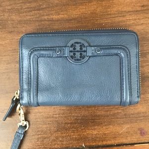 Tory Burch wallet